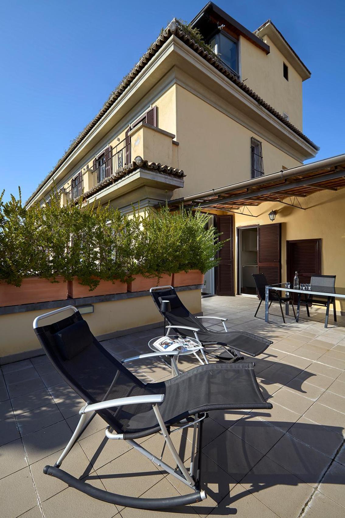Trianon Borgo Pio Aparthotel Roma Esterno foto